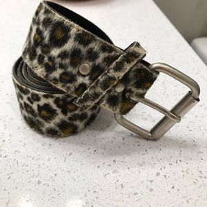 Leopard belt with silver buckle